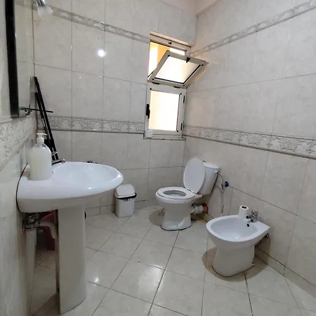 Albania * ティラナ